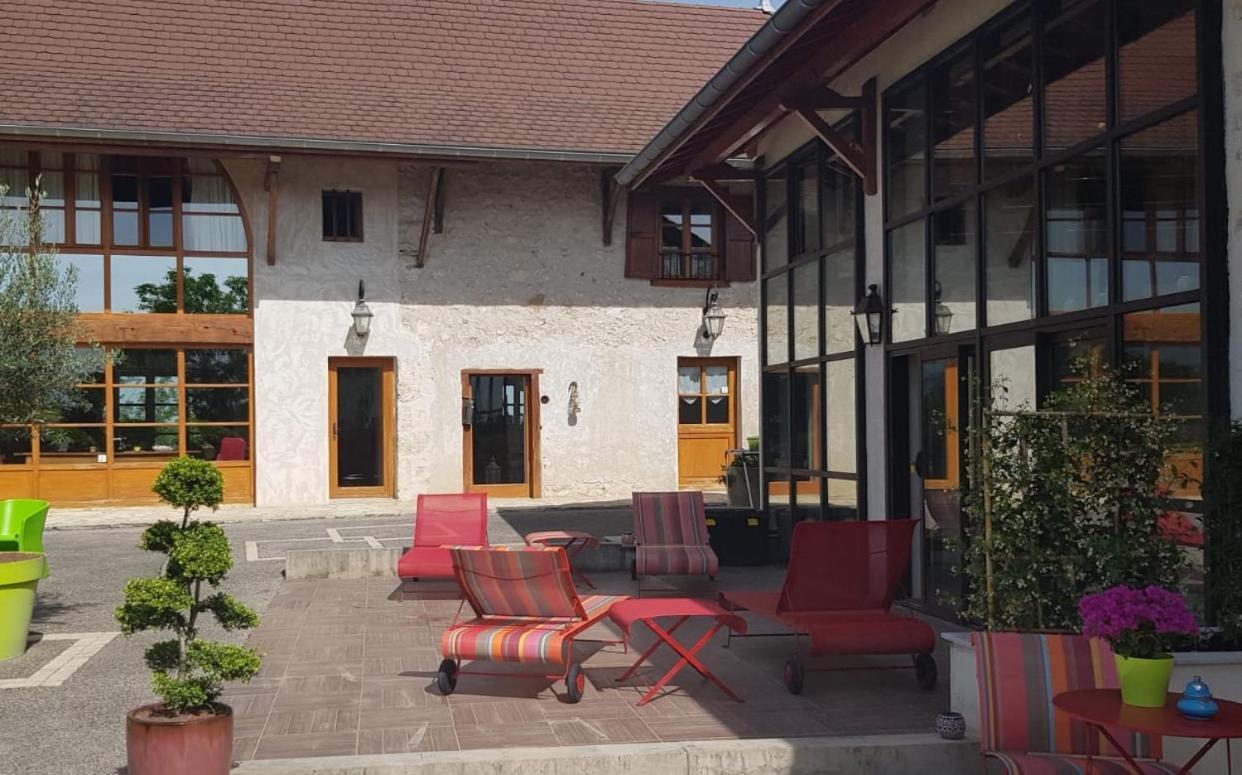 Le Domaine De Tizo Ξενοδοχείο Saint-Victor-de-Morestel Εξωτερικό φωτογραφία