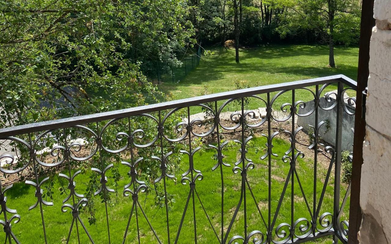 Le Domaine De Tizo Ξενοδοχείο Saint-Victor-de-Morestel Εξωτερικό φωτογραφία